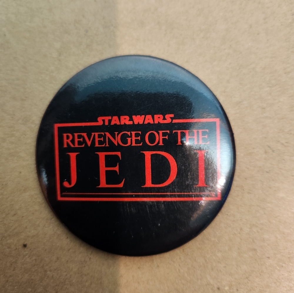 Vintage Revenge of the Jedi 1982 promotional movie pin